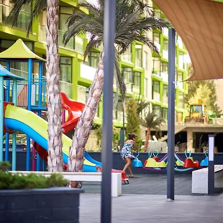 アパート Promenada Mamaia Nord ナボダリ