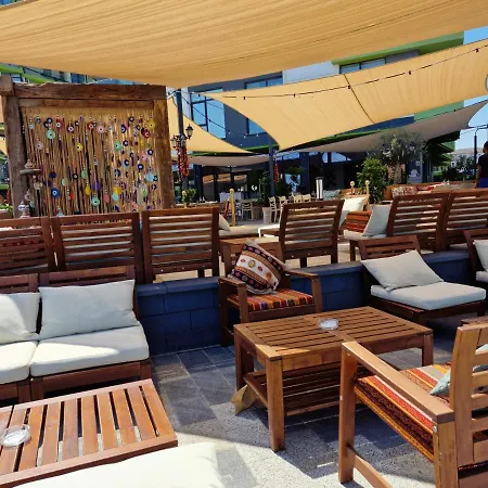 Апартаменты Promenada Mamaia Nord Нэводари