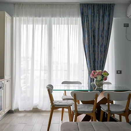 Апартаменты Promenada Mamaia Nord Нэводари